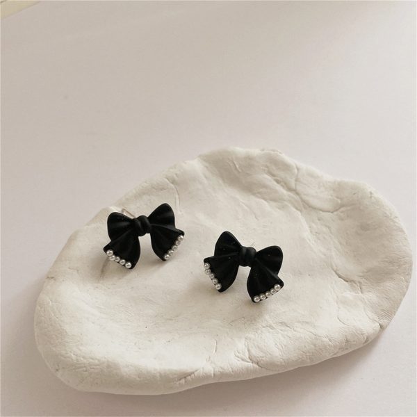 Black Enamel & Pearl Bow Stud Earrings For Sale